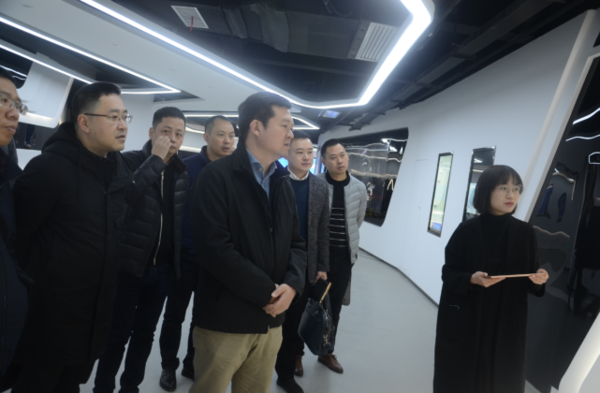 分享智慧，共话发展：腾讯(西安)企鹅新媒体学院又迎新客人！